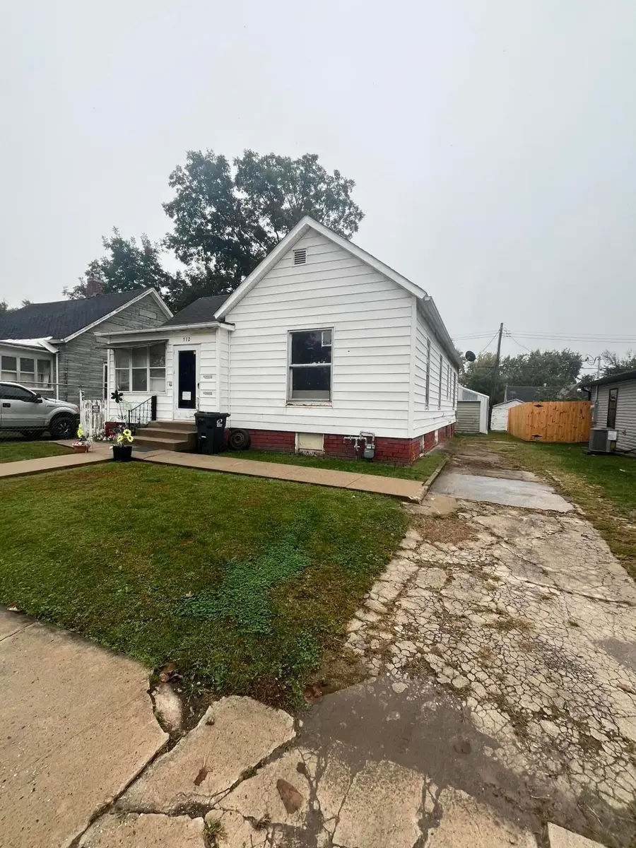 712 Franklin St., Moberly, MO 65270 - #2