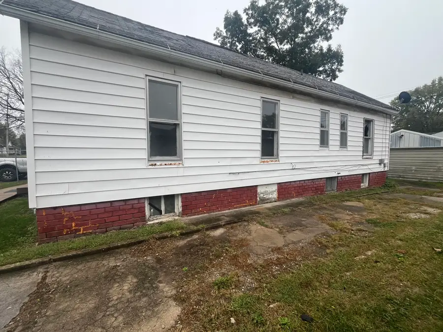 712 Franklin St., Moberly, MO 65270 - #3