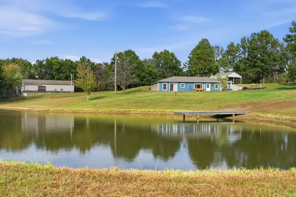 1301 W Route F, Clark, MO 65243
