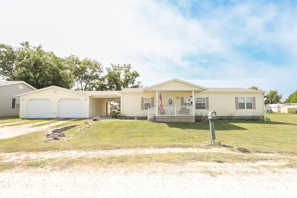 1050 County Road 1218, Moberly, MO 65270