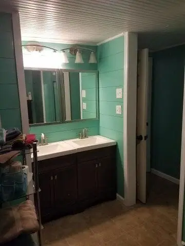 109 N Ogden St., Sturgeon, MO 65284 - #2