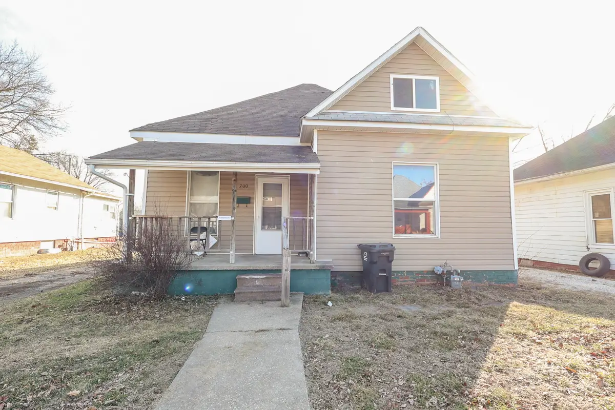 700 Cleveland Ave., Moberly, MO 65270 - #1