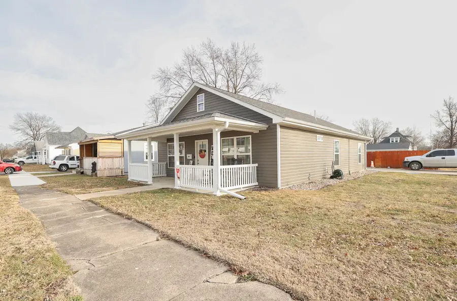 402 Halleck, Moberly, MO 65270 - #3