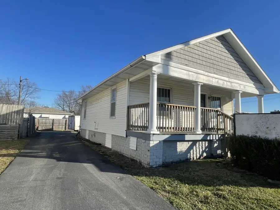 1102 N Morley St., Moberly, MO 65270 - Image #2