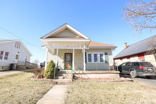 111 E Mulberry, Huntsville, MO 65259