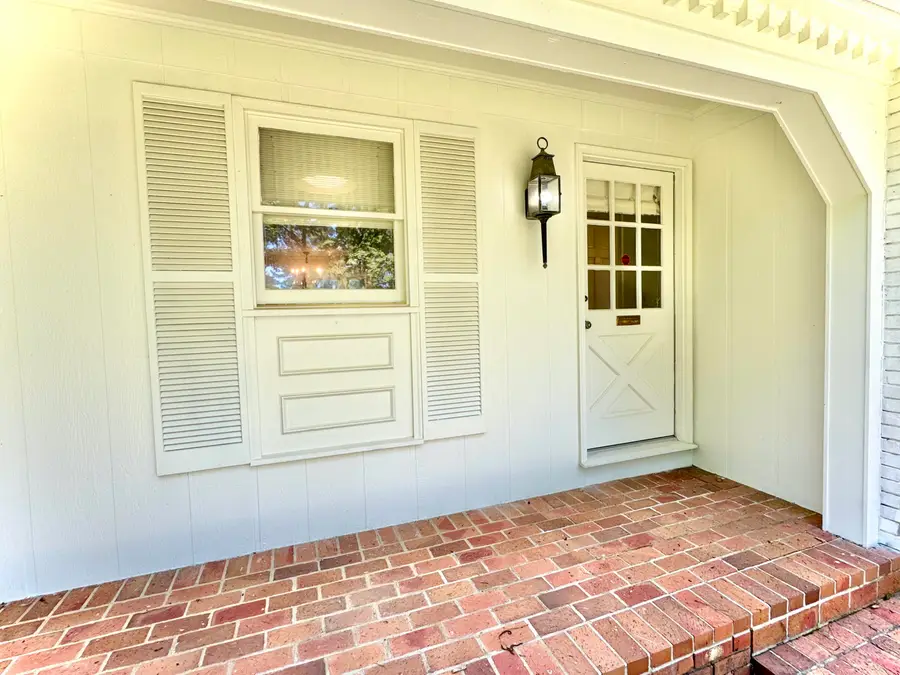 2404 7th St, Columbus, MS 39705 - #3