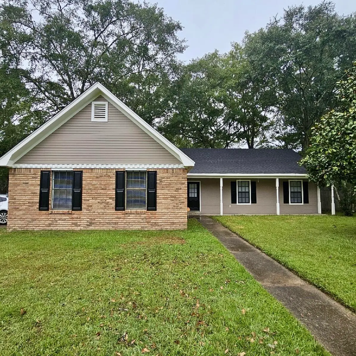 9 Monticello Cir, Columbus, MS 39702 - #1