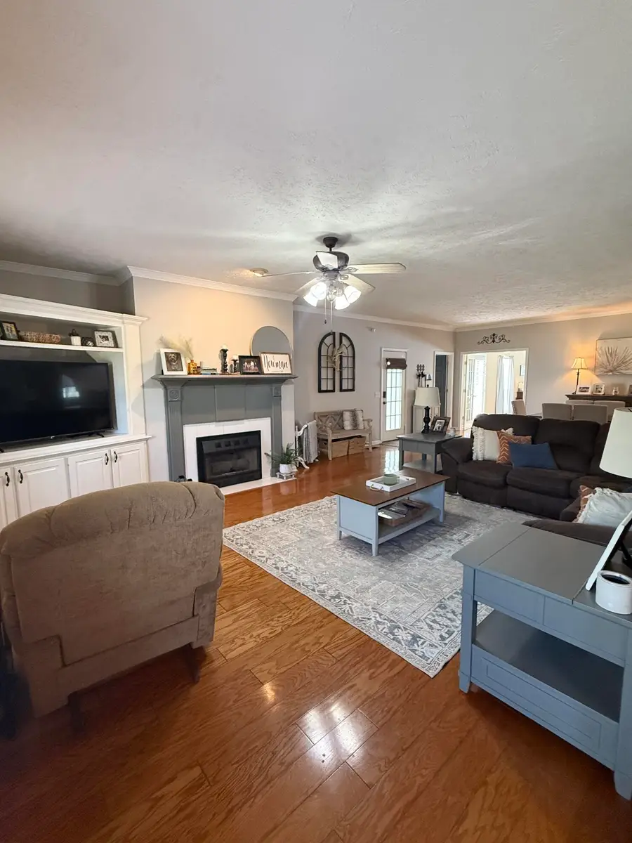 304 Timber Creek Dr, Columbus, MS 39702 - #3