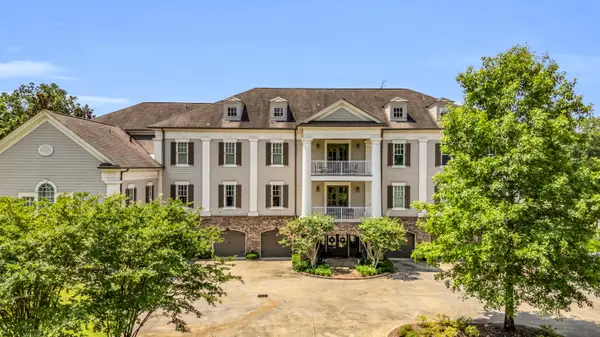 145 Waverly Dr, West Point, MS 39773