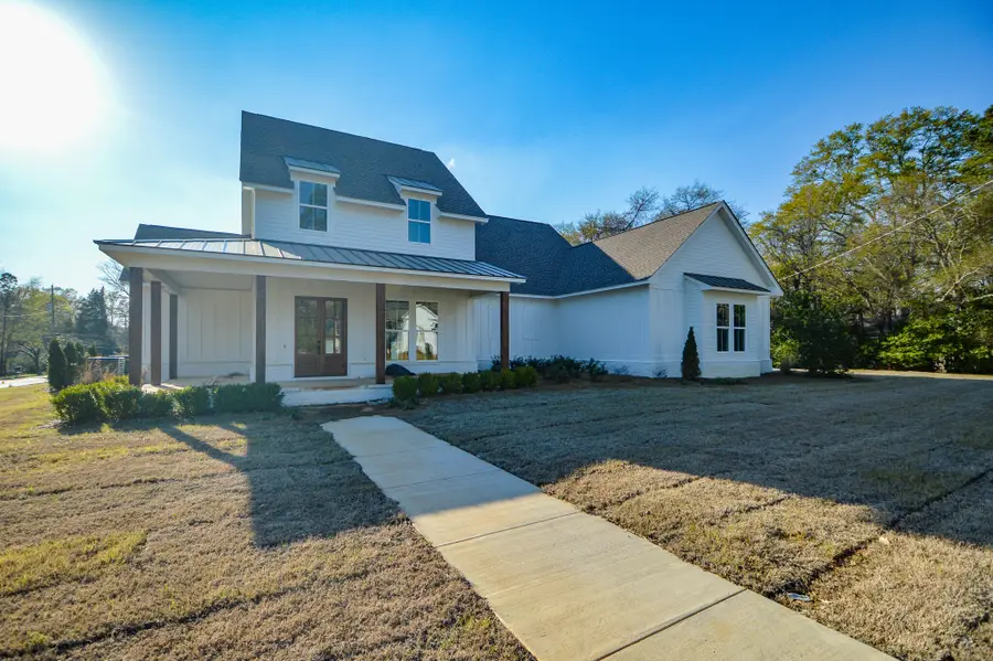 314 Louisville St, Starkville, MS 39759 - #2