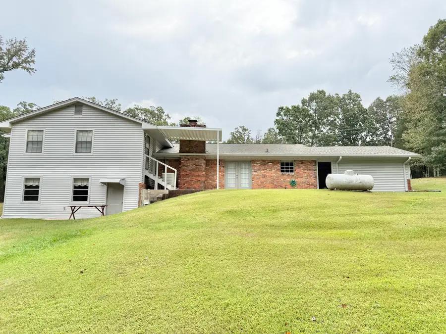 2263 Ridge Rd, Columbus, MS 39705 - #3