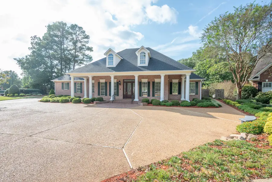 109 Langston Cv, Starkville, MS 39759 - #2