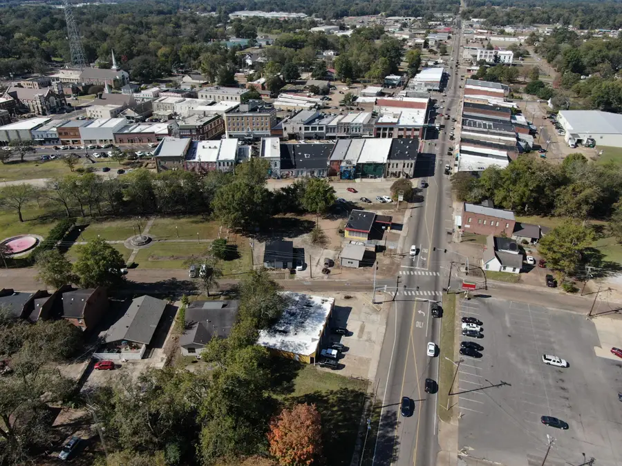 26596 E Main St, West Point, MS 39773 - #3