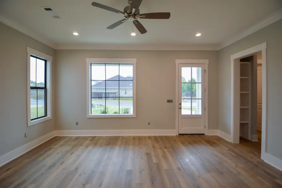 75 Madeline Dr, Starkville, MS 39759 - #2