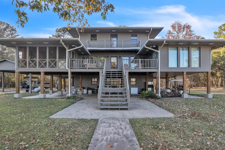 165 Cypress Lake Dr, Pickensville, AL 35447 - #2