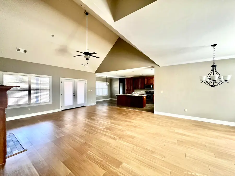 29 Lenox Lane, Columbus, MS 39702 - #3