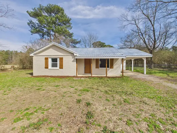 262 Center Rd, Columbus, MS 39702