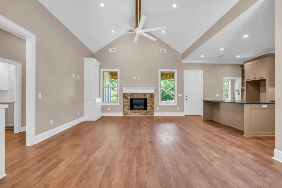216 E Briar Lake Dr, Starkville, MS 39759 - #2