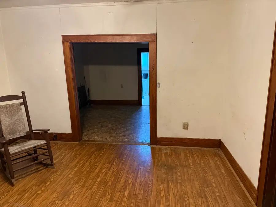 551 E Westbrook St., West Point, MS 39773 - #3