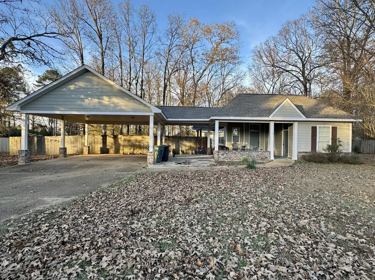836 Oswalt Rd, Columbus, MS 39702 - #1