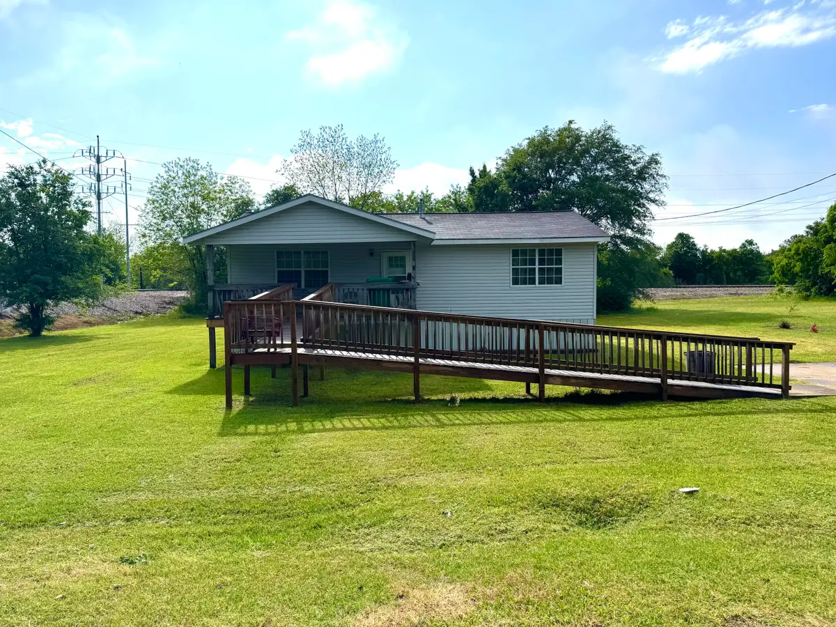 630 22nd St S, Columbus, MS 39701 - #1