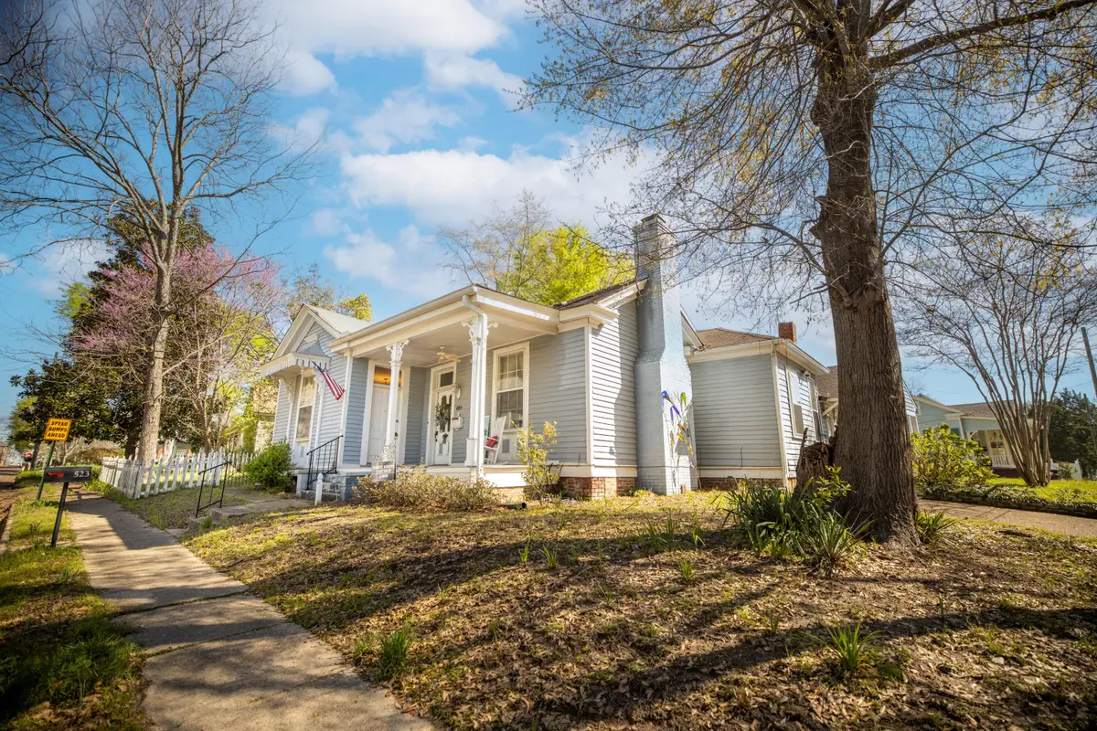 523 4th St, Columbus, MS 39701 - #1