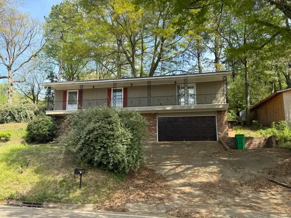 1804 7th St, Columbus, MS 39701