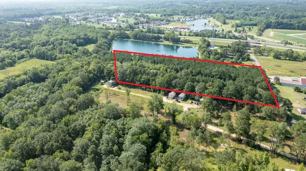 Ruth Rd, Starkville, MS 39759