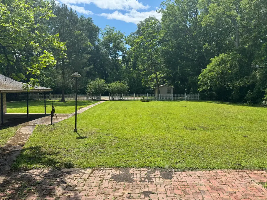 229 S Division St, West Point, MS 39773 - #2