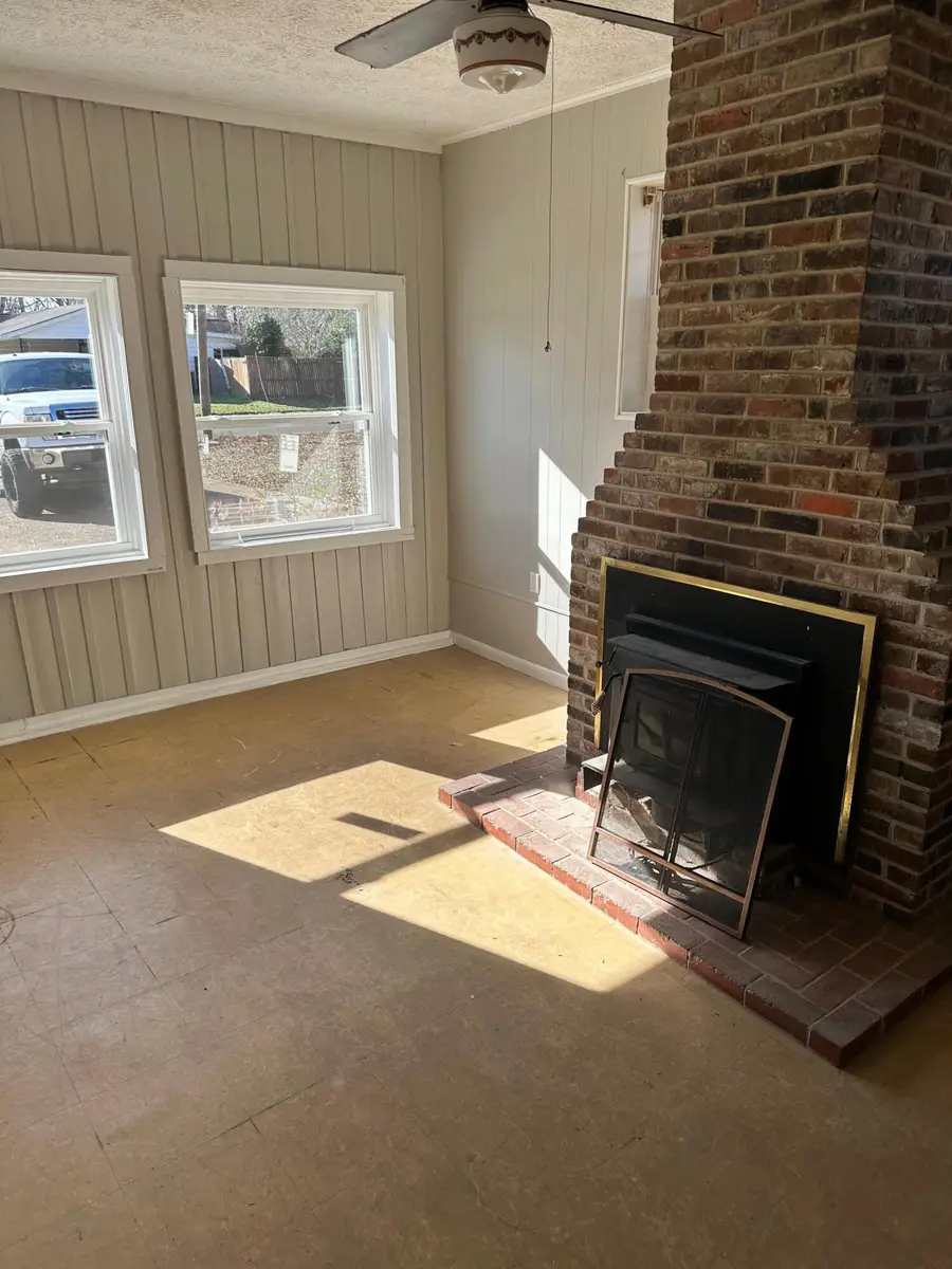 205 Mccrary, Columbus, MS 39702 - #3