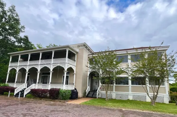330 Commerce, West Point, MS 39773