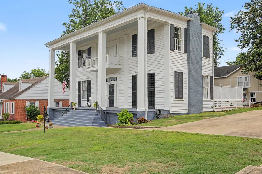 806 3rd, Columbus, MS 39701 - #2