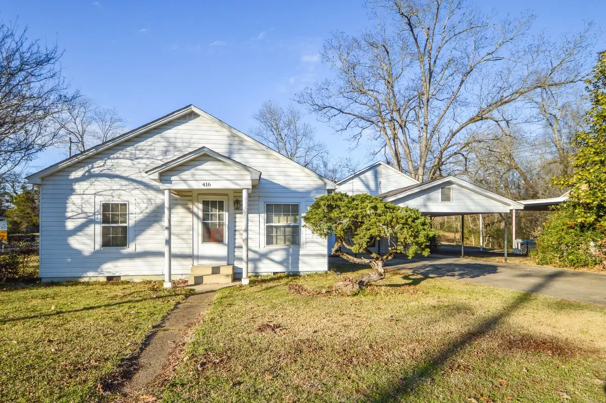 416 W Main St, Starkville, MS 39759 - #1