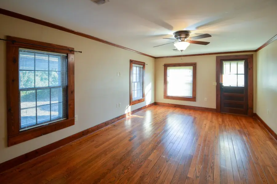 416 W Main St, Starkville, MS 39759 - #3