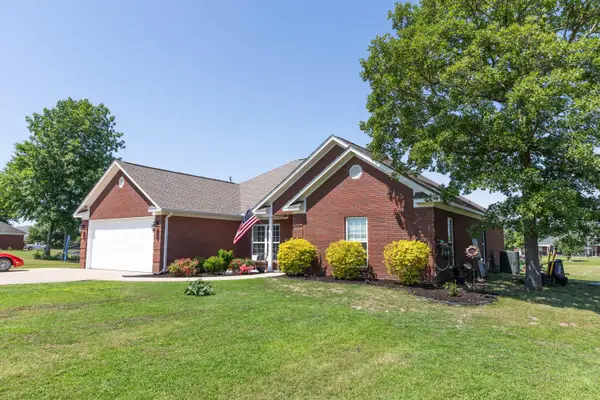 61 Mckenzie, Columbus, MS 39705