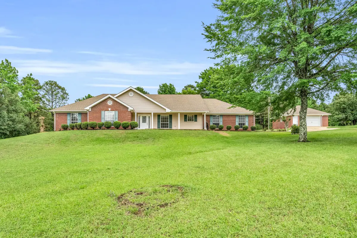 1563 Dale, Caledonia, MS 39740 - #1