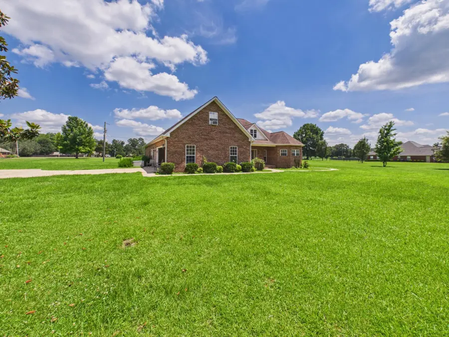 8348 Wolfe Road, Columbus, MS 39705 - #3