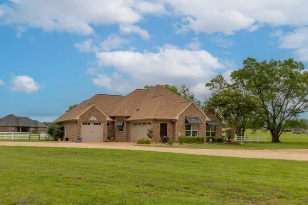 217 Chapel Hill, Starkville, MS 39759