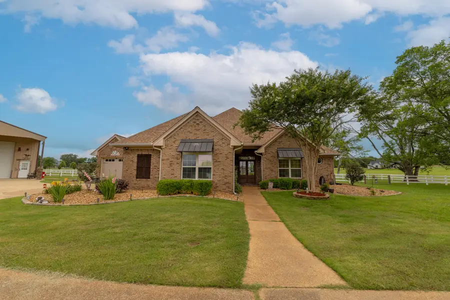 217 Chapel Hill, Starkville, MS 39759 - #2