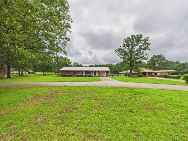 6788 Ridge, Columbus, MS 39705