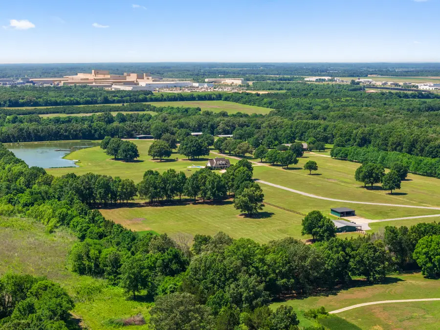 4711 S Frontage, Columbus, MS 39701 - #2