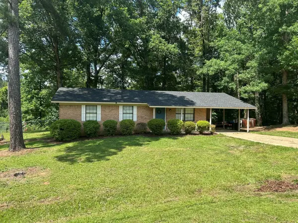 2731 Yorkville, Columbus, MS 39702
