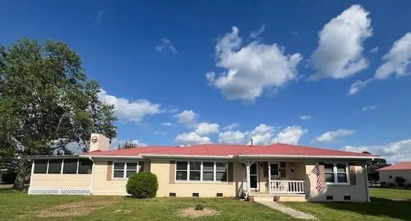 1056 Cal Steens Rd, Steens, MS 39766