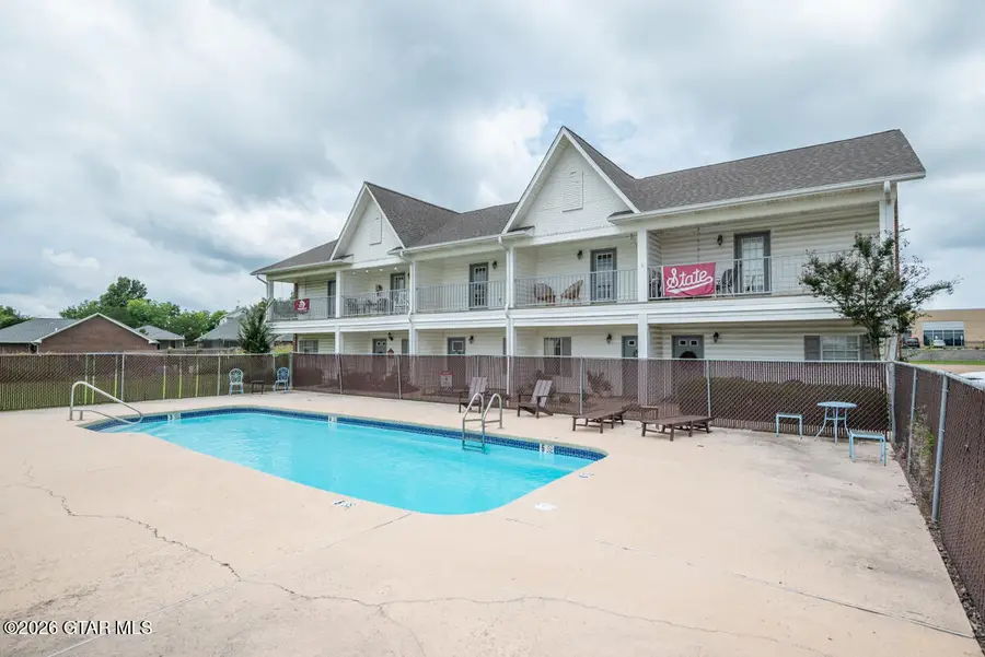 202 Tomlinson, Starkville, MS 39759 - #2