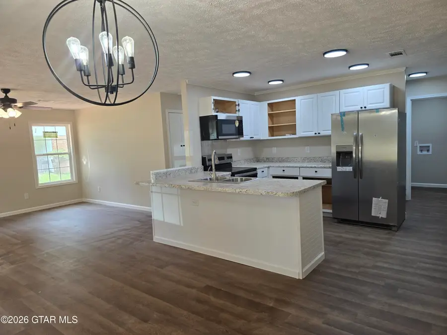 311 E Plum, Columbus, MS 39702 - #3