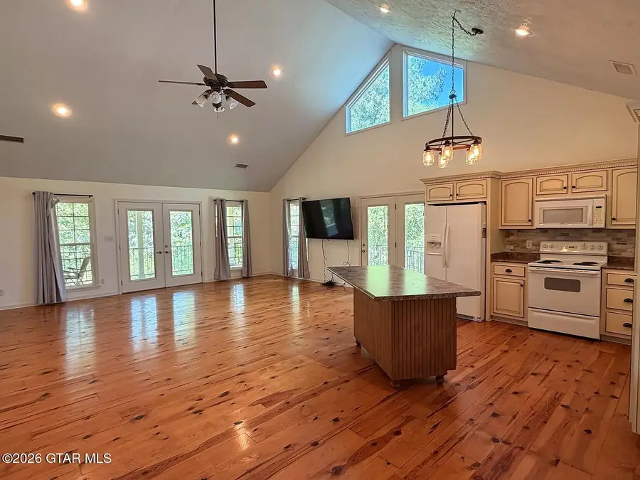 505 Waterway, West Point, MS 39773 - #3
