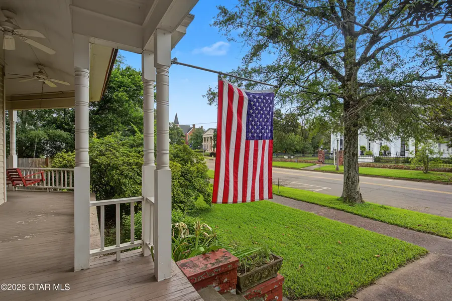 1017 College, Columbus, MS 39701 - #2