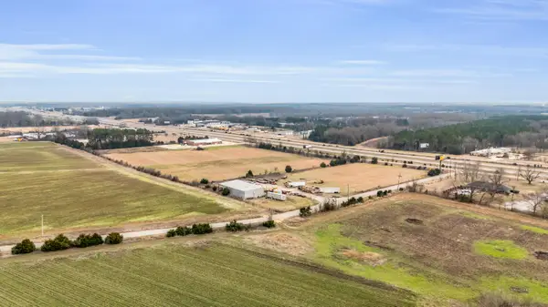 Golden Horn Rd, Columbus, MS 39701