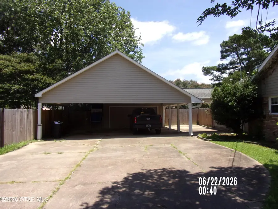 159 E Swoope, Columbus, MS 39702 - #3