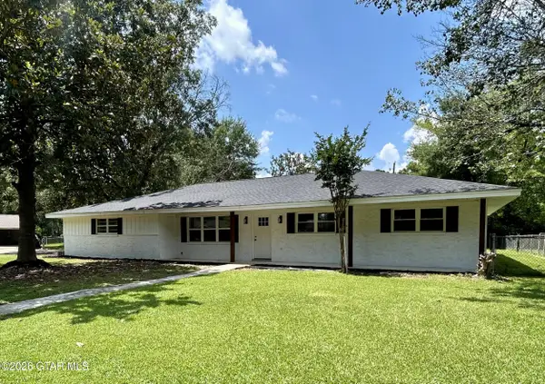 2401 Magnolia Circle, Columbus, MS 39705